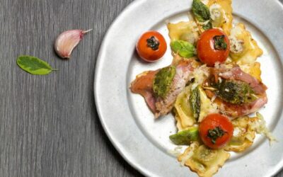 Rezept der Woche: Saltimbocca vom Schwein auf Tomaten-Ravioli