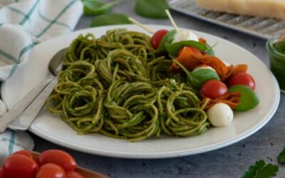 Rezept der Woche: Spaghettini mit Basilikum-Senf-Pesto & italienischen Spießen