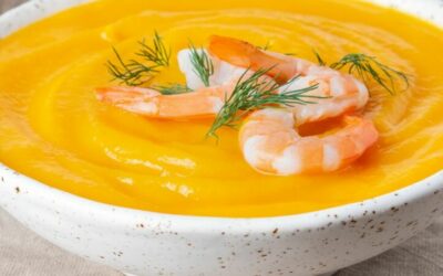 Rezept der Woche: Kürbiscremesuppe mit Shrimps und Croûtons