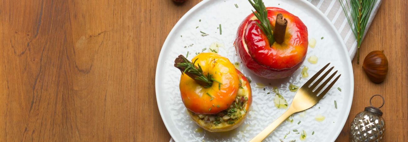 Rezept der Woche: Pikanter Bratapfel mit Maronen-Käse-Salami-Füllung