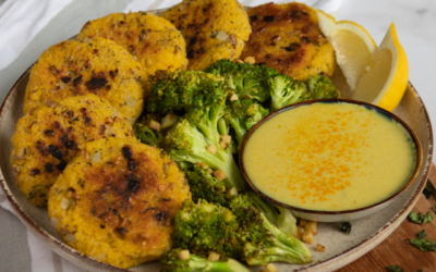 Rezept der Woche: Polentalaibchen an knackigem Brokkoli und Currysauce